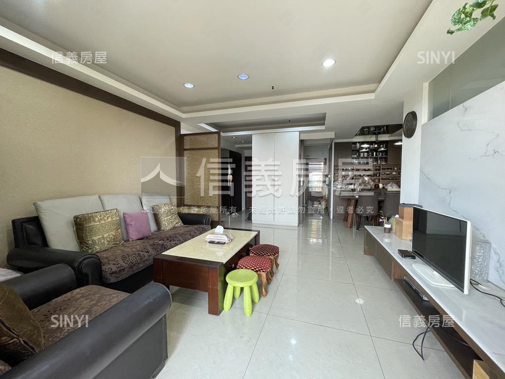 龍騰樹海首排亮四房雙平車房屋室內格局與周邊環境