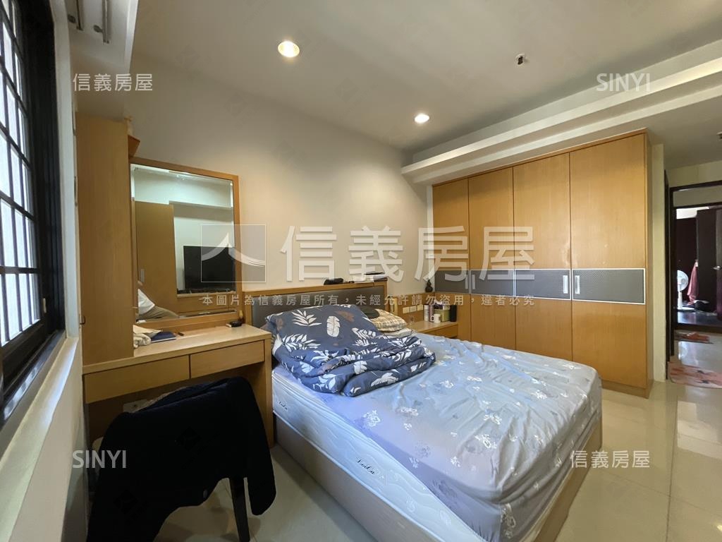 龍騰樹海首排亮四房雙平車房屋室內格局與周邊環境