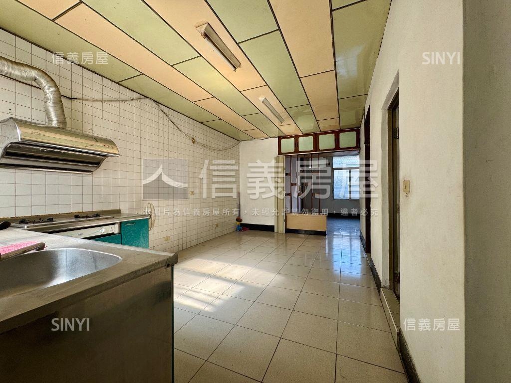 忠孝五福成家美宅房屋室內格局與周邊環境