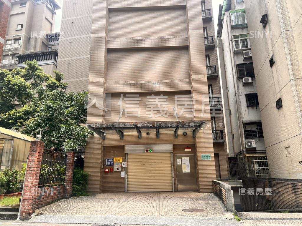 大安ＡＩＴ２個車位房屋室內格局與周邊環境