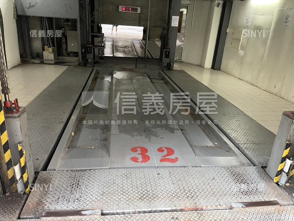 大安ＡＩＴ２個車位房屋室內格局與周邊環境