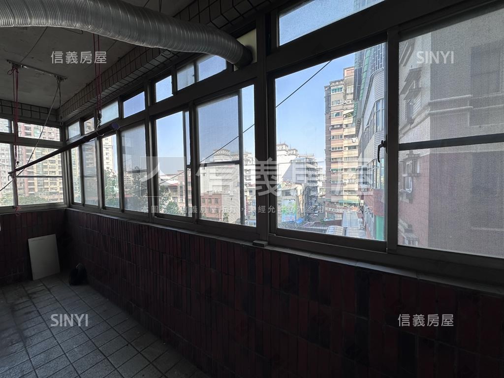 文化中心崇明天廈３房房屋室內格局與周邊環境