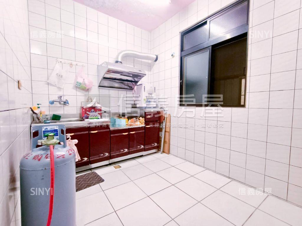 迴龍捷運方正美寓房屋室內格局與周邊環境
