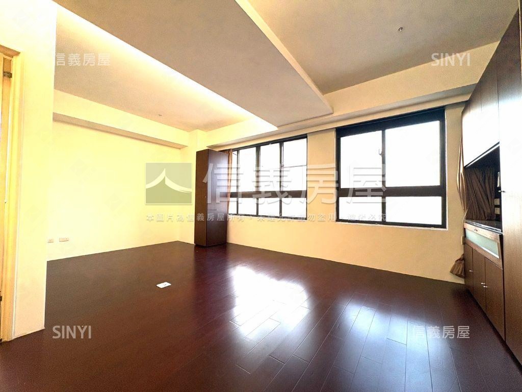 近十三期鄉林３改２美宅房屋室內格局與周邊環境