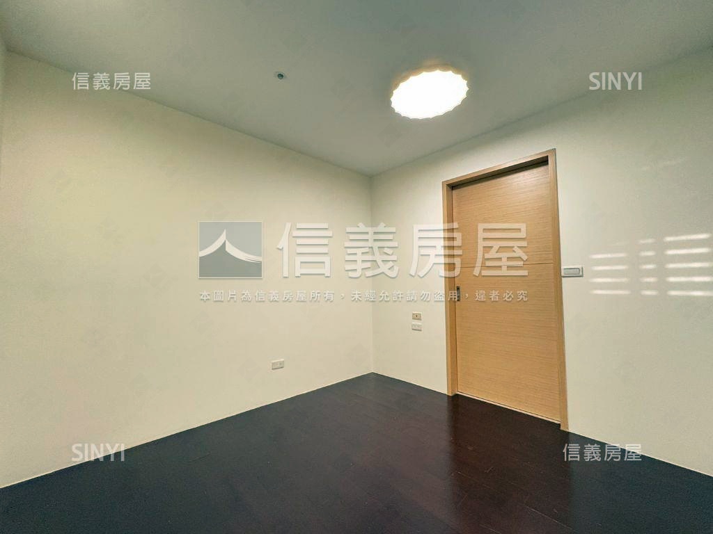 近十三期鄉林３改２美宅房屋室內格局與周邊環境