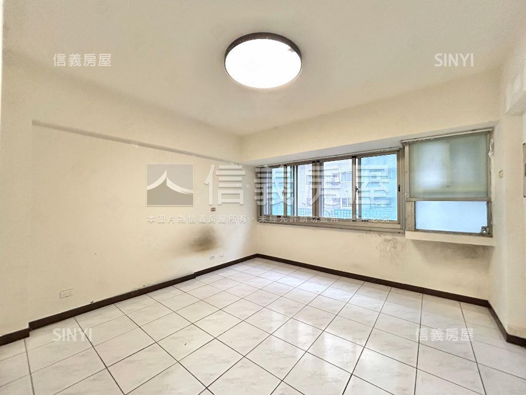☆黎明路黃金透店房屋室內格局與周邊環境