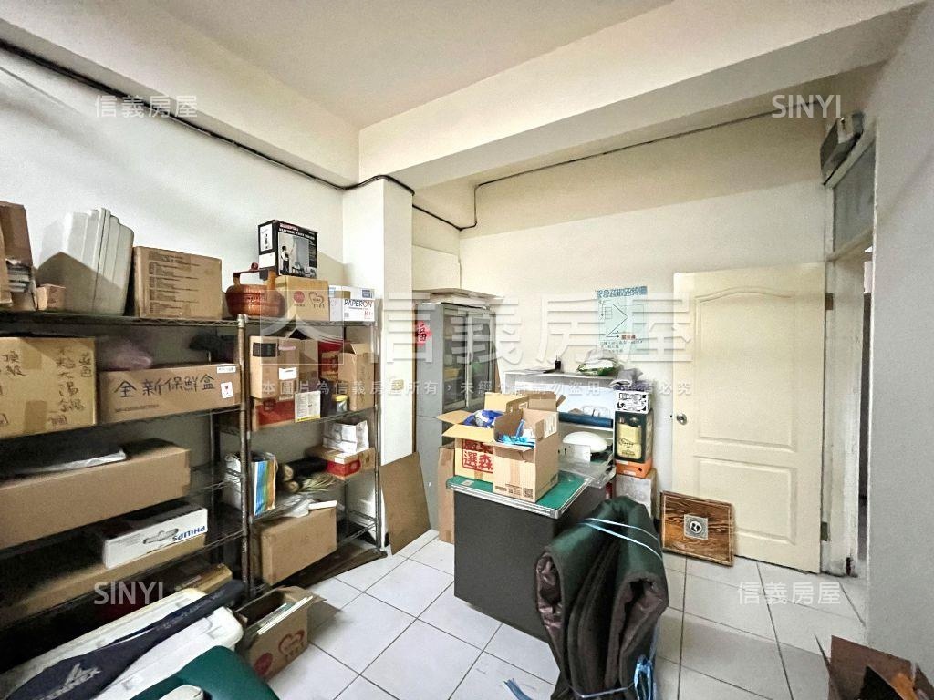 台中小鎮美店住房屋室內格局與周邊環境