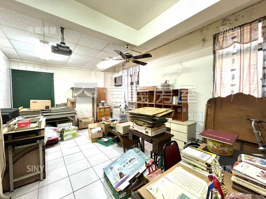 台中小鎮美店住房屋室內格局與周邊環境