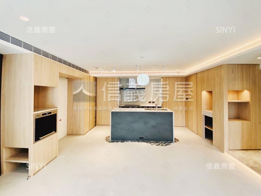 專約稀有大庭院天墅一樓房屋室內格局與周邊環境