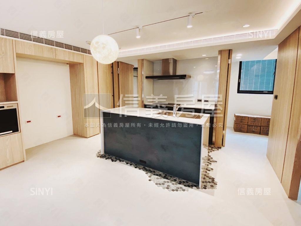 專約稀有大庭院天墅一樓房屋室內格局與周邊環境