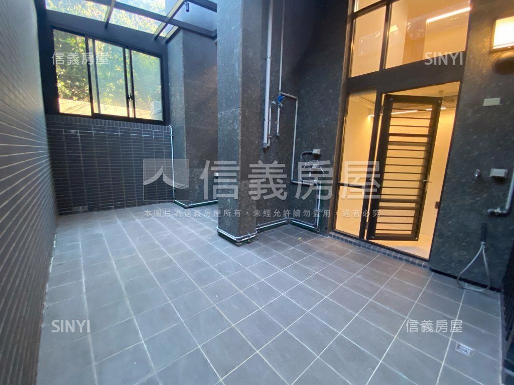 專約稀有大庭院天墅一樓房屋室內格局與周邊環境