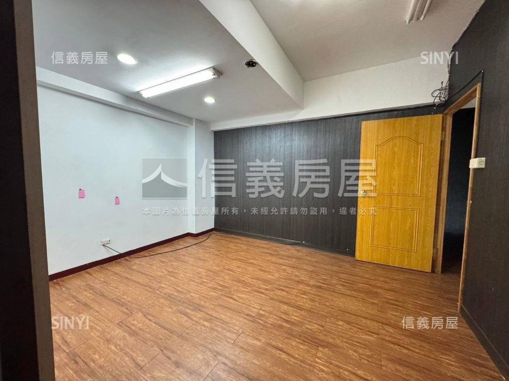 【長庚特區】雙車位金店面房屋室內格局與周邊環境