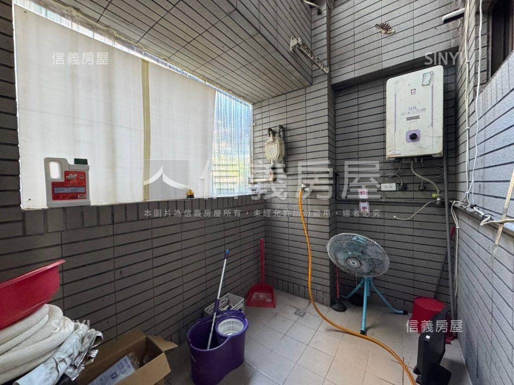 【長庚特區】雙車位金店面房屋室內格局與周邊環境