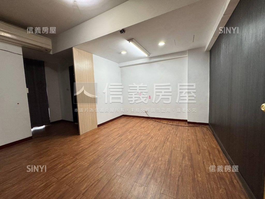 【長庚特區】雙車位金店面房屋室內格局與周邊環境