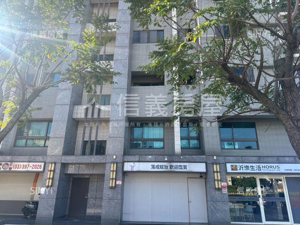 【長庚特區】雙車位金店面房屋室內格局與周邊環境