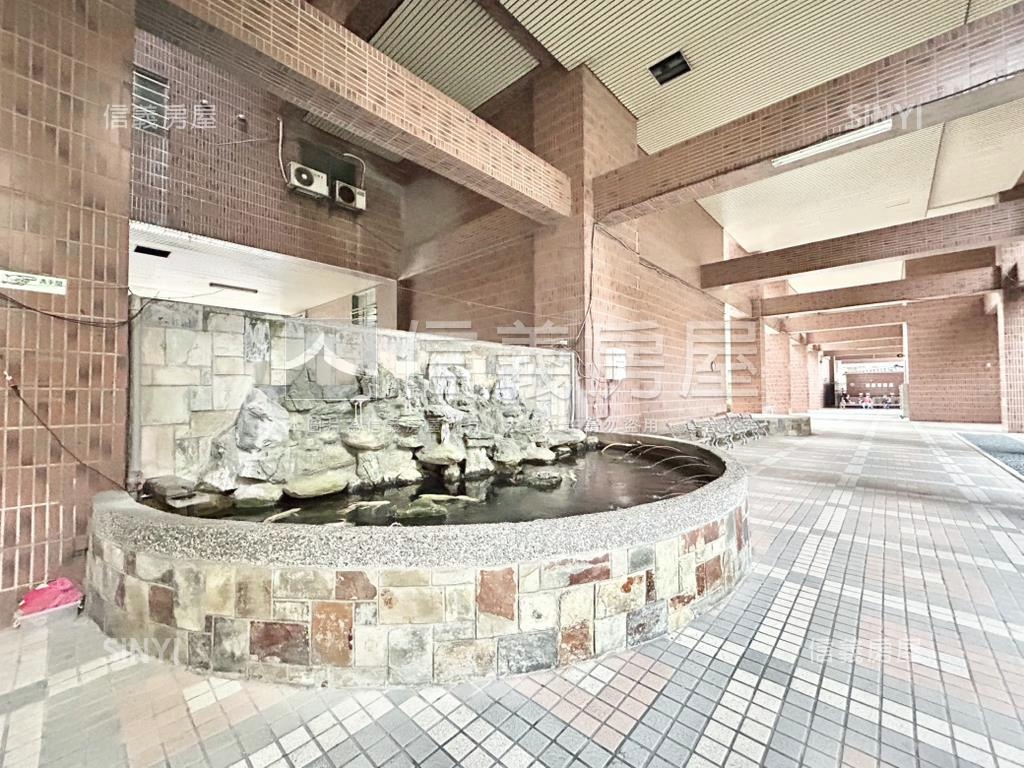 泰隆市面中庭二房房屋室內格局與周邊環境