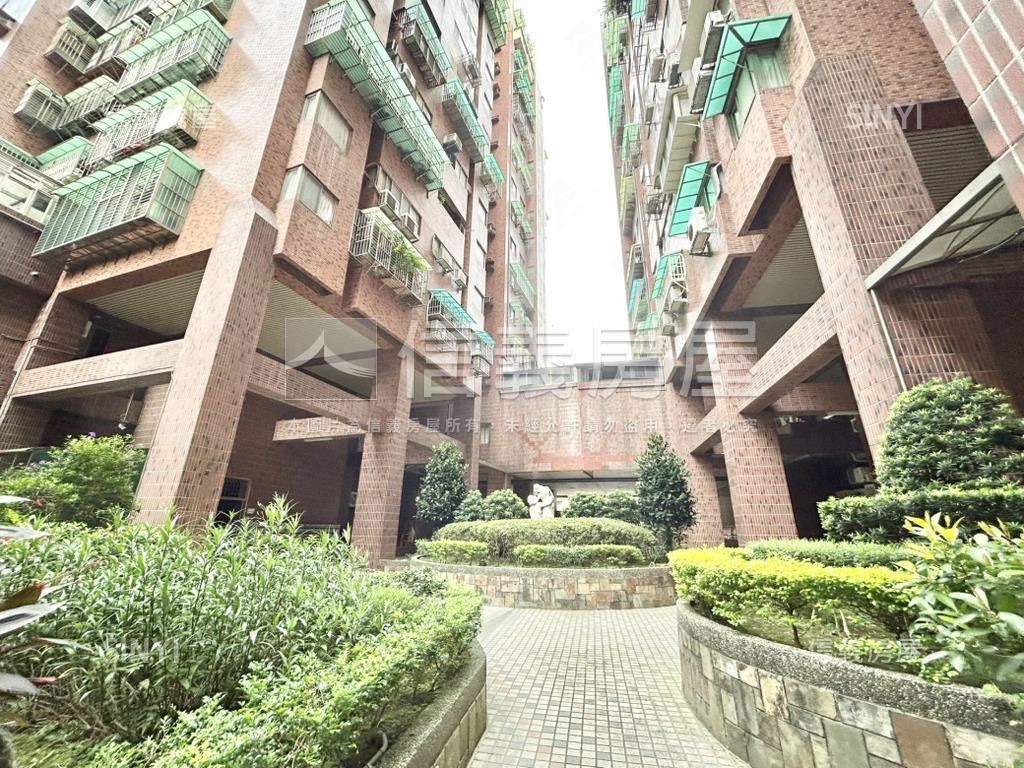 泰隆市面中庭二房房屋室內格局與周邊環境