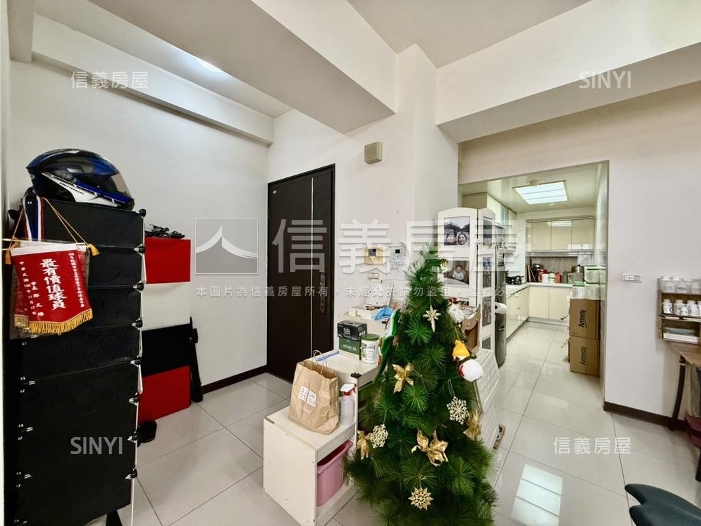 景觀無價！高樓層採光四房房屋室內格局與周邊環境