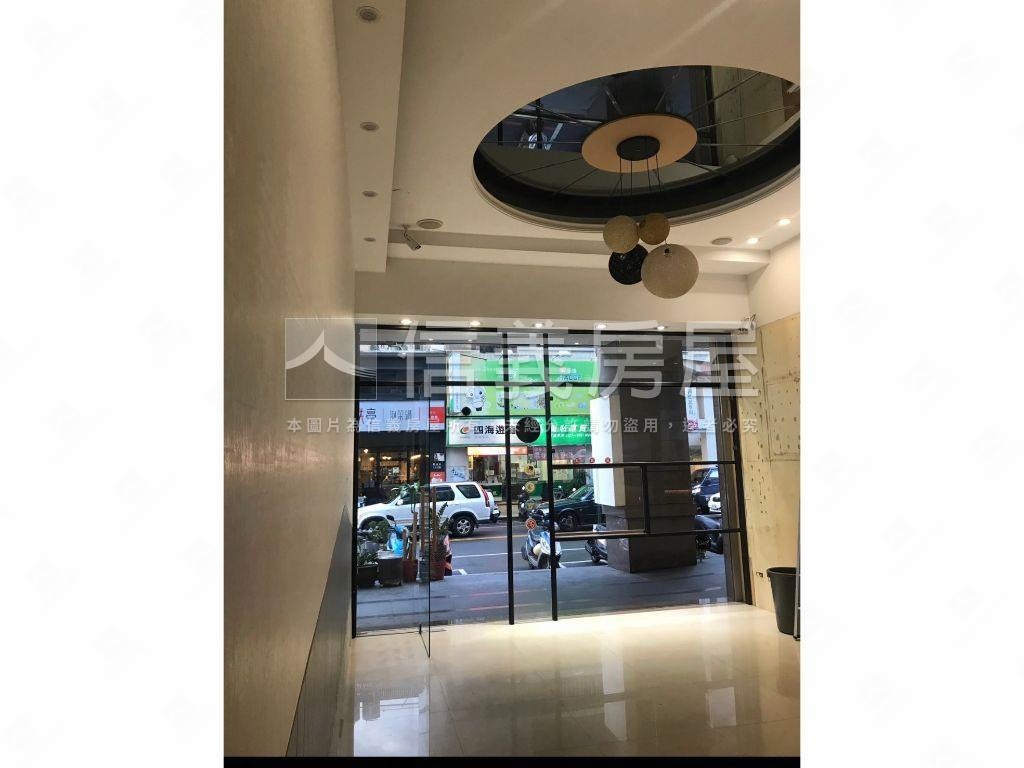 精誠路黃金店面房屋室內格局與周邊環境
