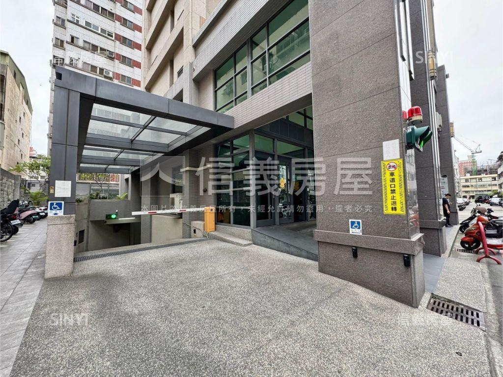 精誠路黃金店面房屋室內格局與周邊環境