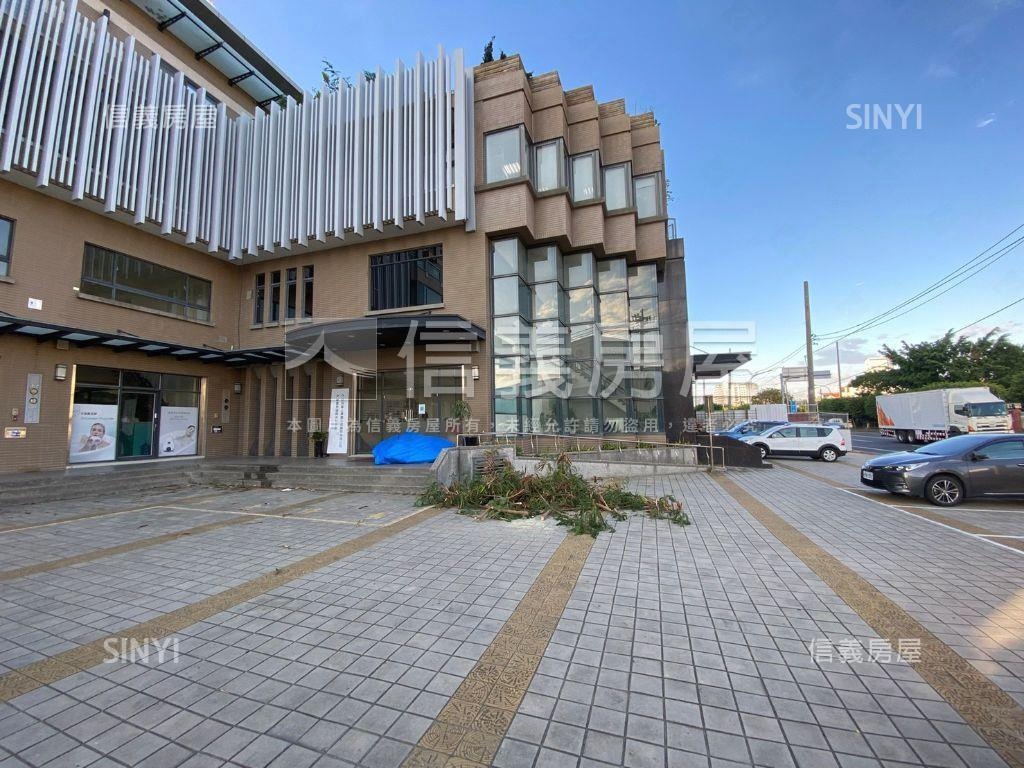 近打通市政路乙工角間店面房屋室內格局與周邊環境