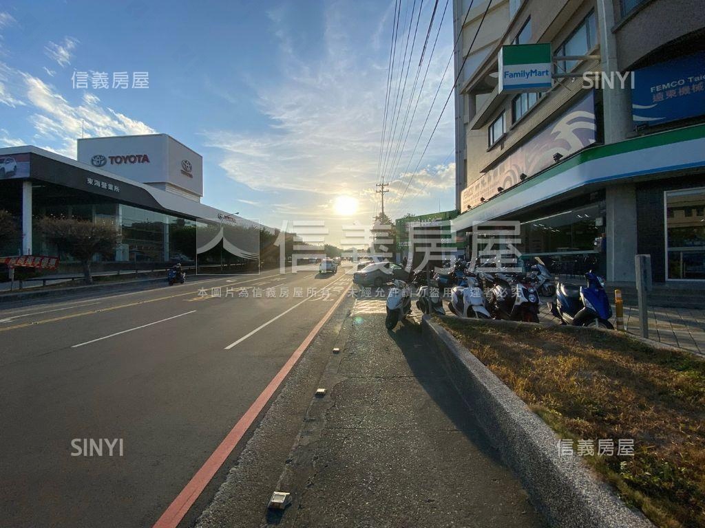 近打通市政路乙工角間店面房屋室內格局與周邊環境