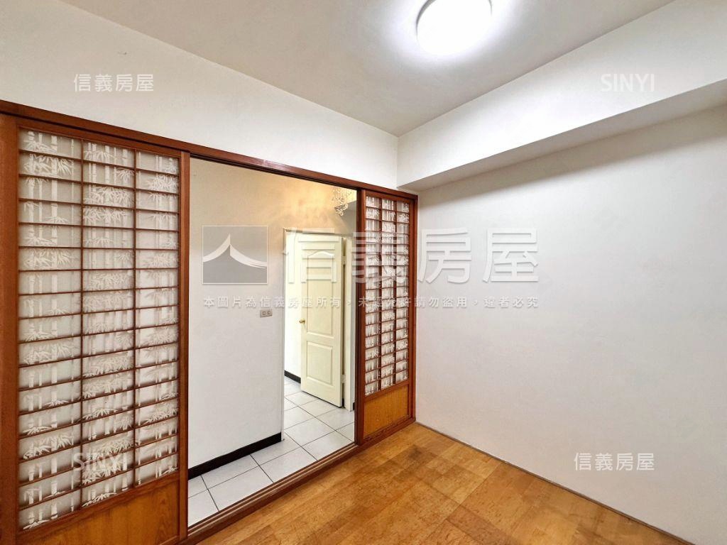 永安華廈３房１室平面車位房屋室內格局與周邊環境