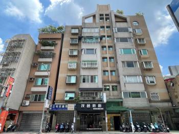 延平北路黃金店面