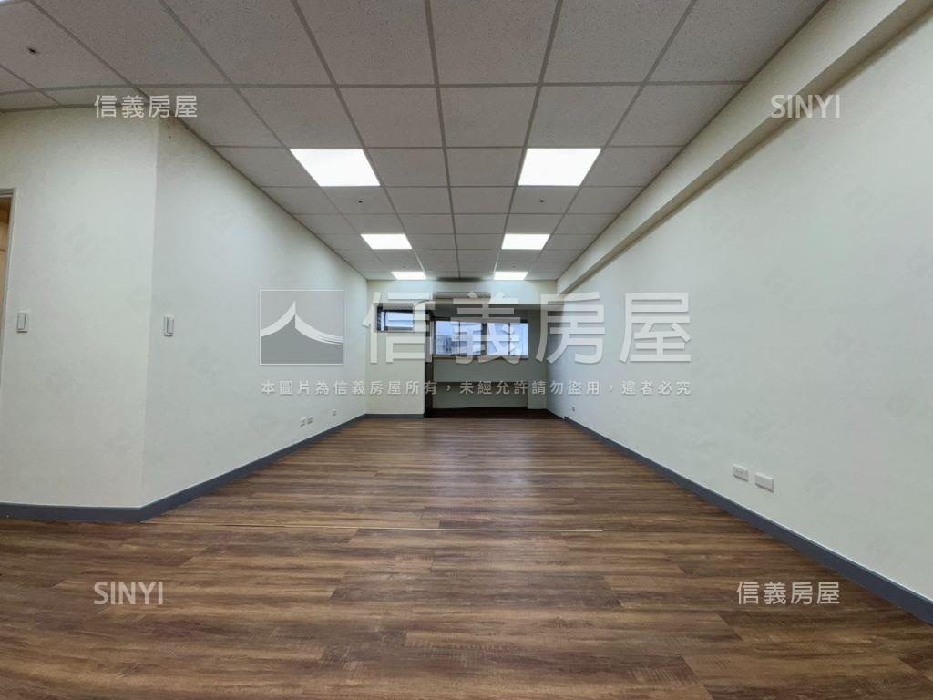 雙龍學區高樓帶坡車房屋室內格局與周邊環境