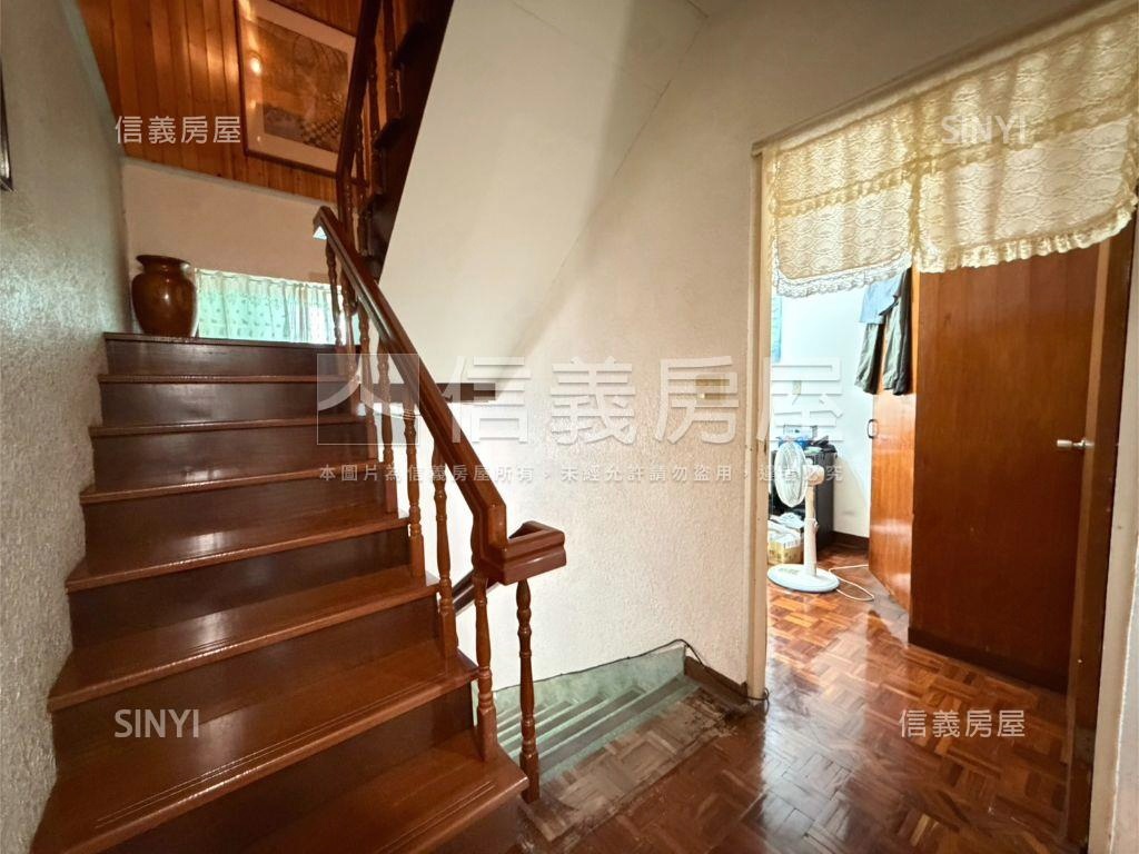 明德捷運稀有大土地透天房屋室內格局與周邊環境