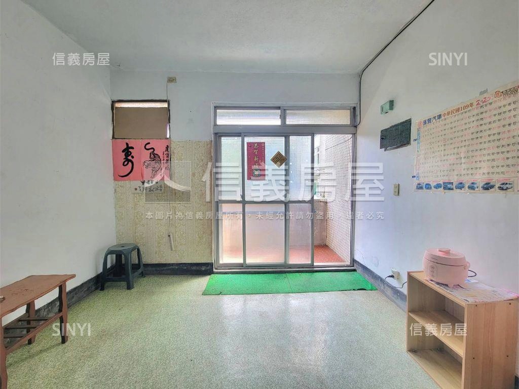 新店景觀邊間採光屋房屋室內格局與周邊環境