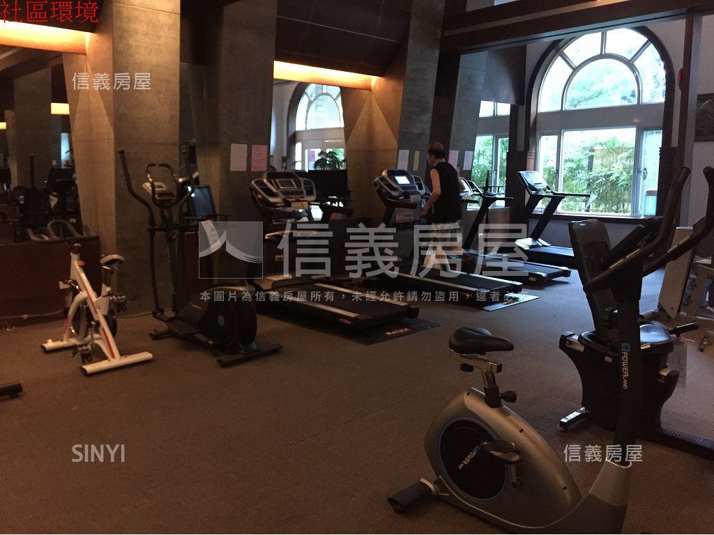 湯泉美地面公園裝潢好成家房屋室內格局與周邊環境