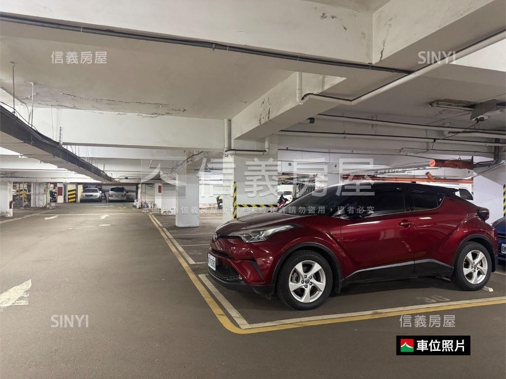 稀有釋出天母愛座三房車位房屋室內格局與周邊環境