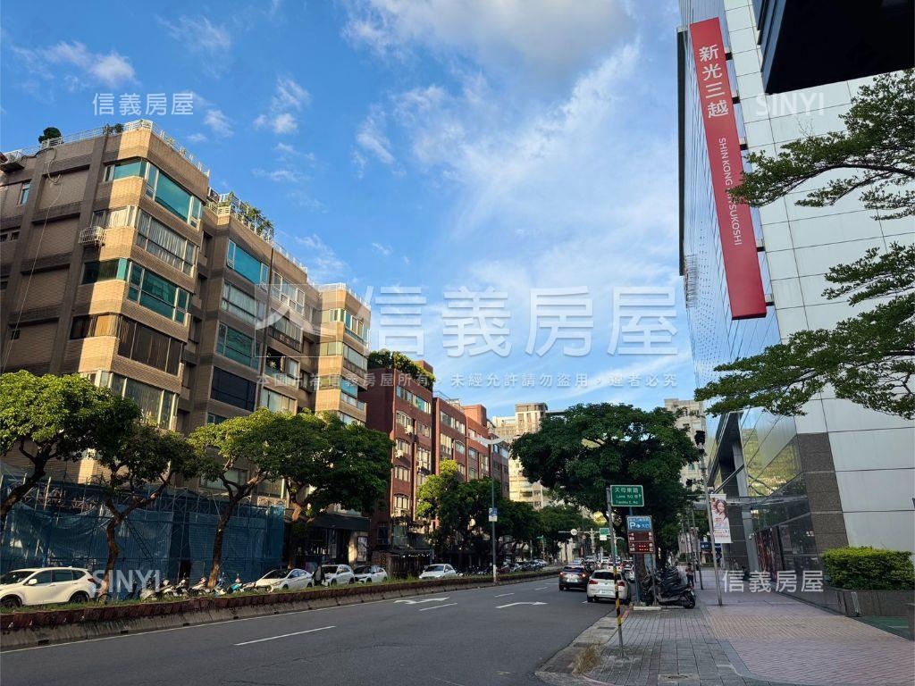 稀有釋出天母愛座三房車位房屋室內格局與周邊環境