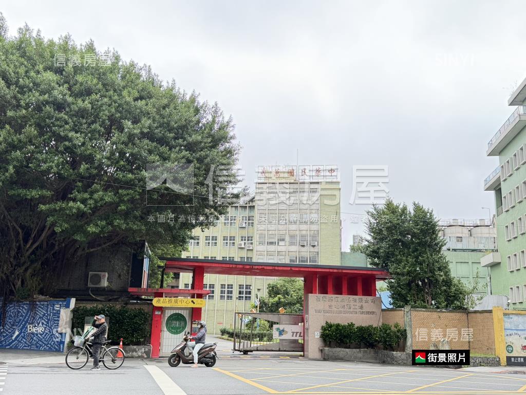 捷運忠孝新生電梯無障礙房屋室內格局與周邊環境