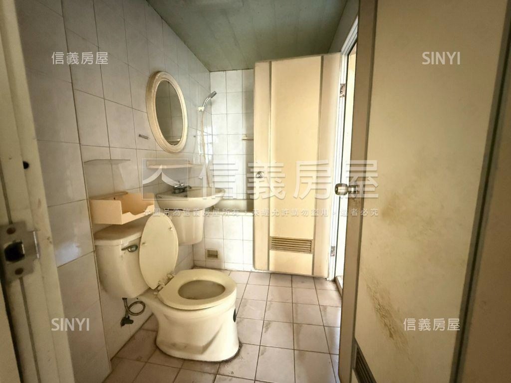 新市大營ｘ待整修透天房屋室內格局與周邊環境