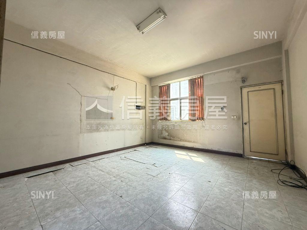 新市大營ｘ待整修透天房屋室內格局與周邊環境
