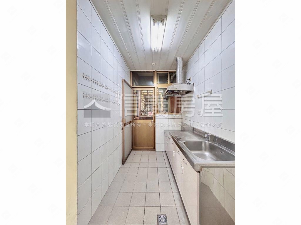 昌平台北大城三房房屋室內格局與周邊環境