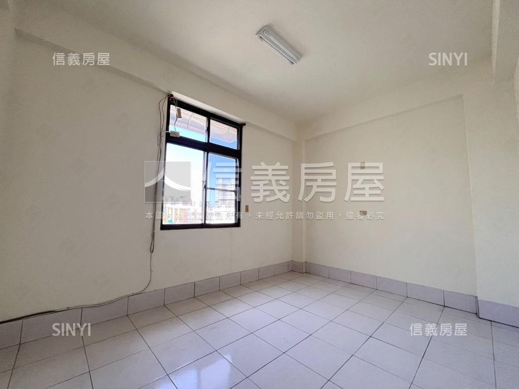 東區近南紡優質透天房屋室內格局與周邊環境