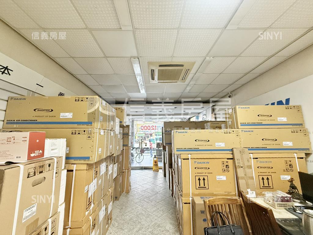 三多三路正四樓面寬店霸房屋室內格局與周邊環境