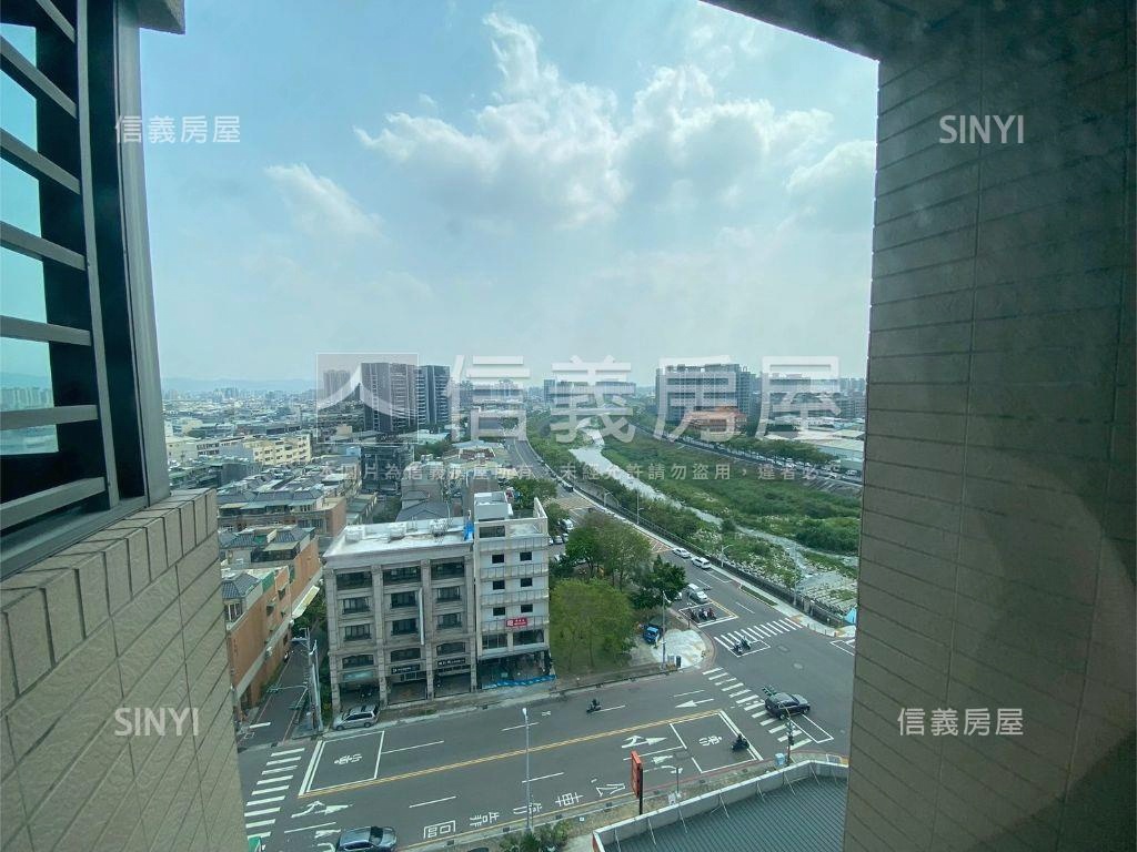 水岸之星高樓層兩房平車位房屋室內格局與周邊環境
