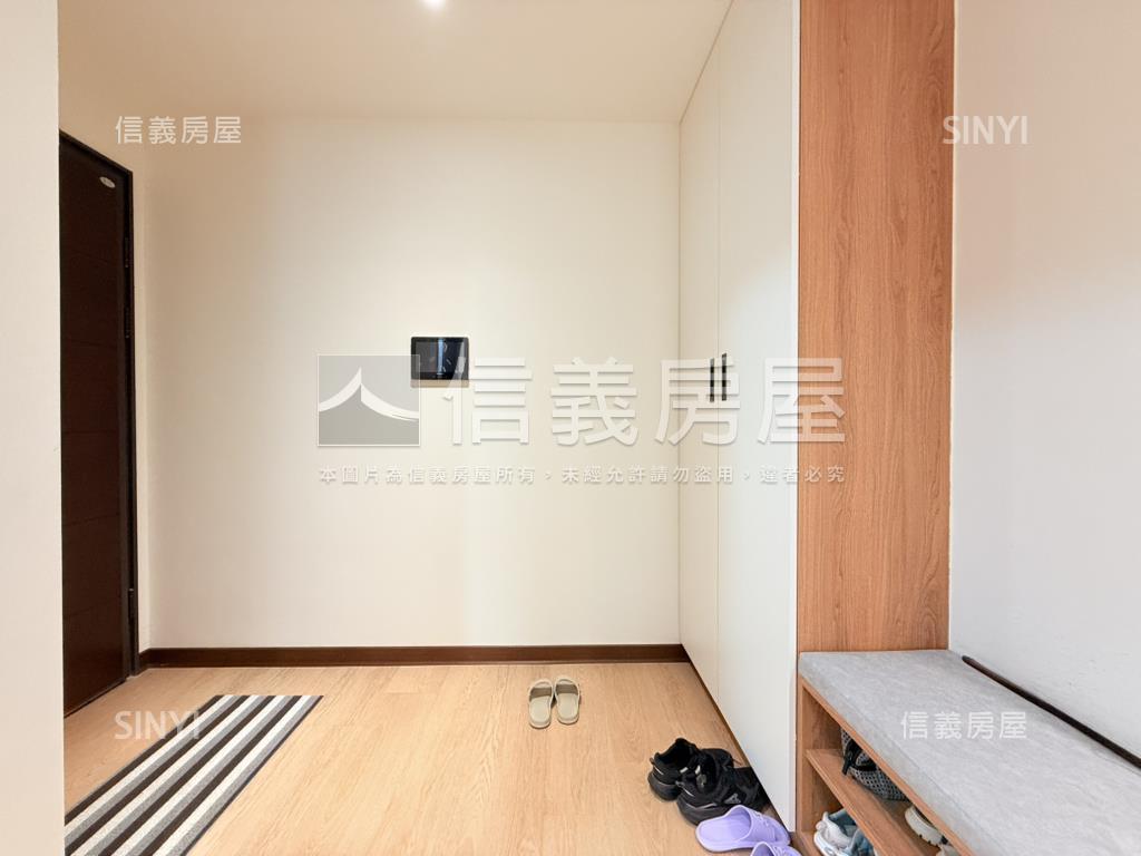 國王之森溫馨３房車位房屋室內格局與周邊環境