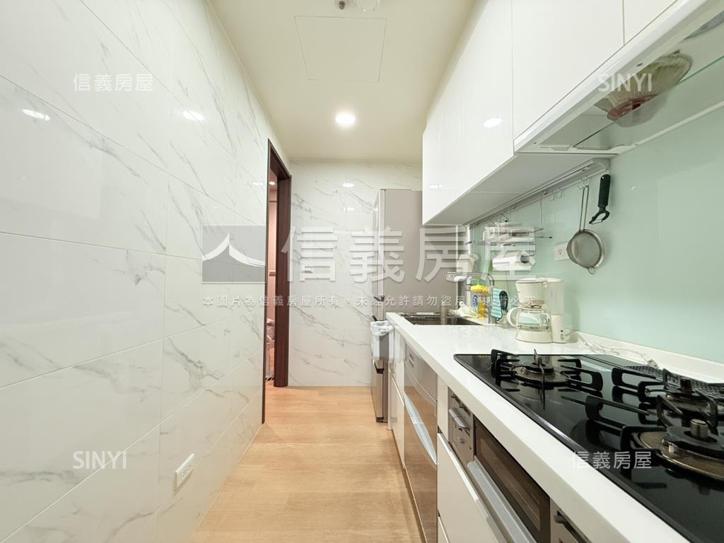 國王之森溫馨３房車位房屋室內格局與周邊環境