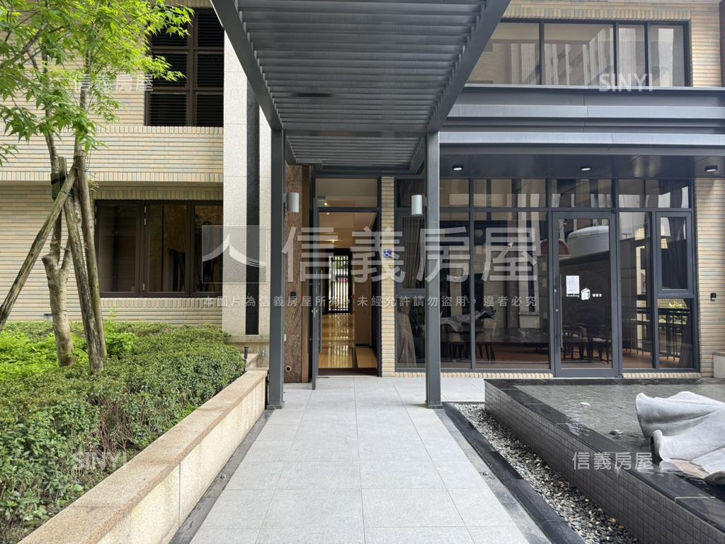 國王之森溫馨３房車位房屋室內格局與周邊環境