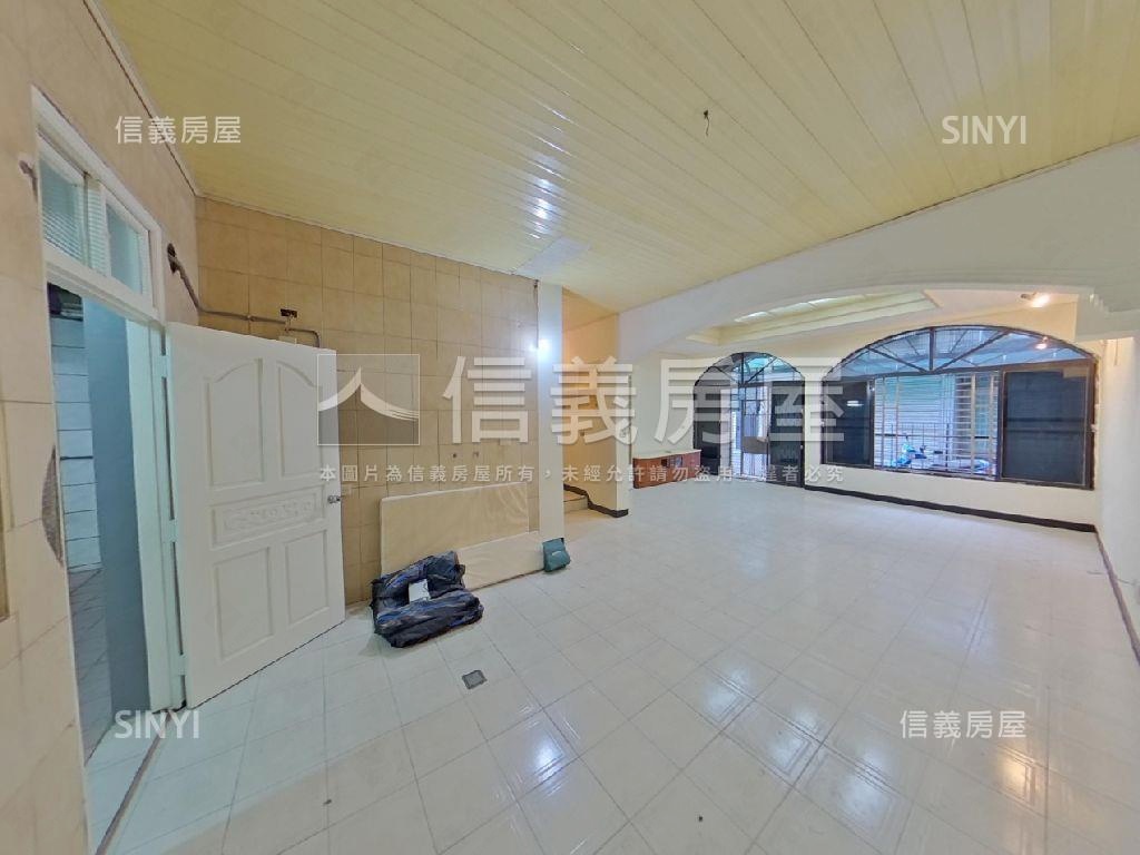 近平鎮國高中五房優質透天房屋室內格局與周邊環境
