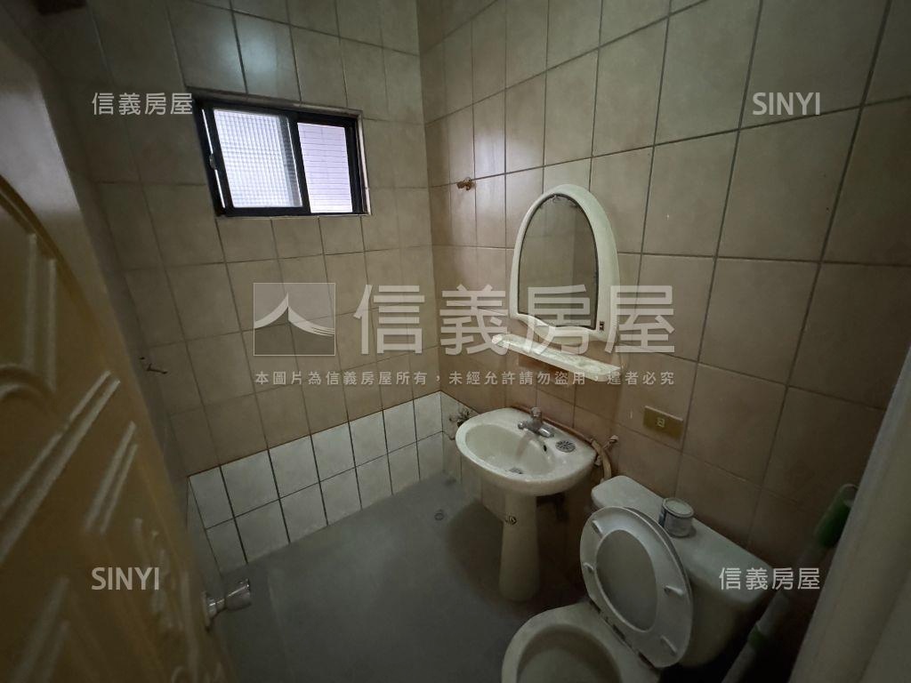 近平鎮國高中五房優質透天房屋室內格局與周邊環境