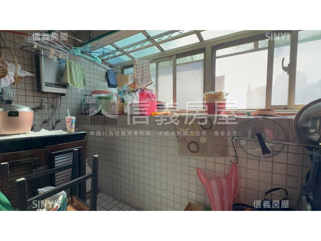 河景邊間雙面採光方正兩房房屋室內格局與周邊環境