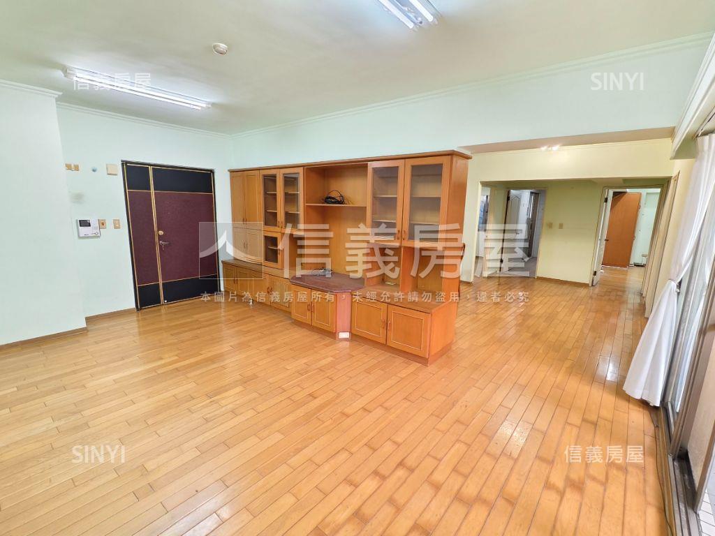 西區全友三房空屋好帶看房屋室內格局與周邊環境
