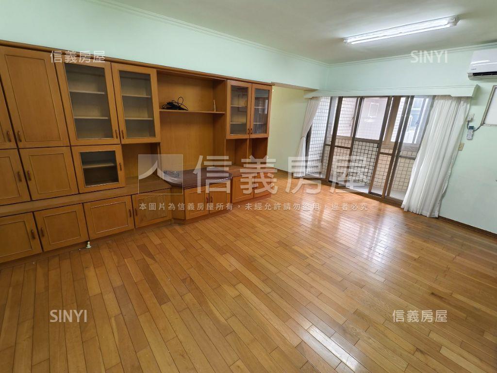 西區全友三房空屋好帶看房屋室內格局與周邊環境