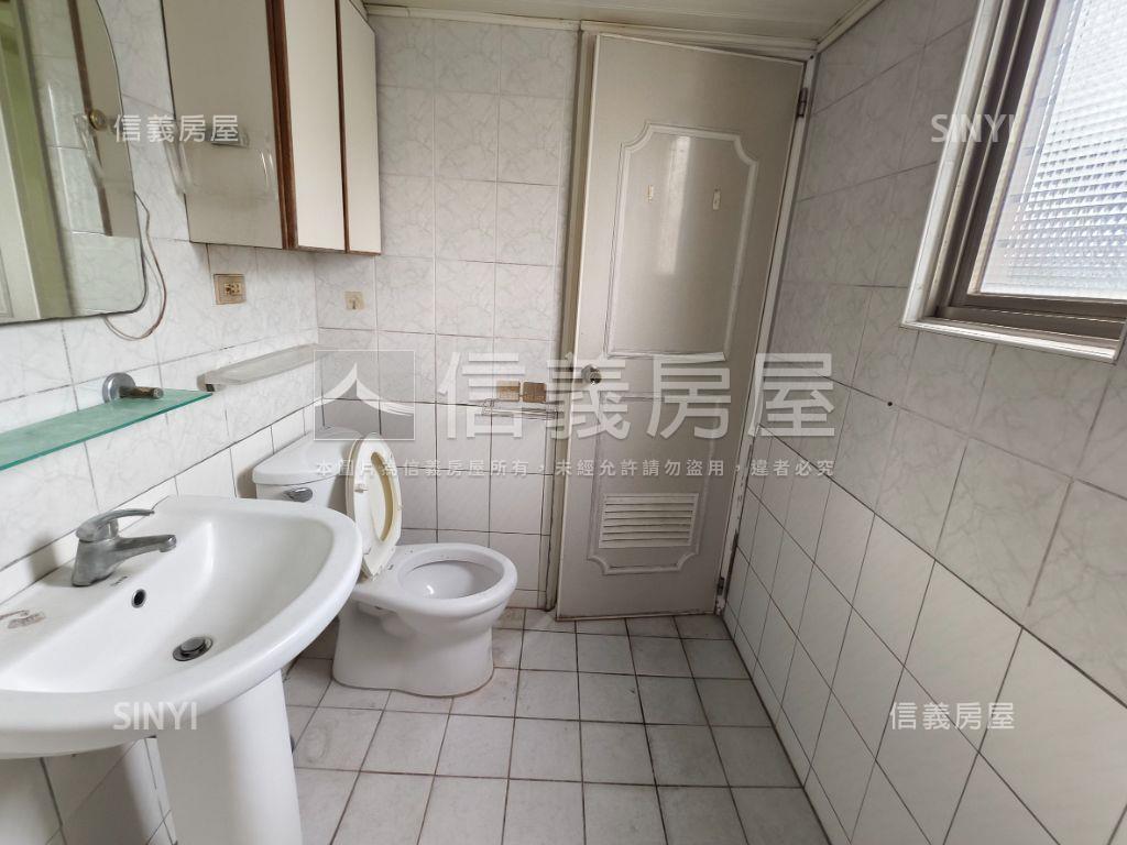 西區全友三房空屋好帶看房屋室內格局與周邊環境